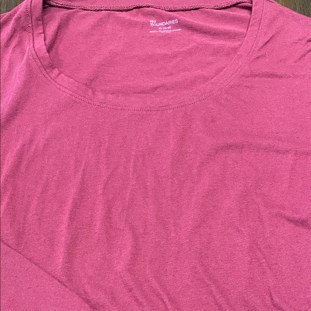 No Boundaries Raspberry Tee - Picture 4 of 4